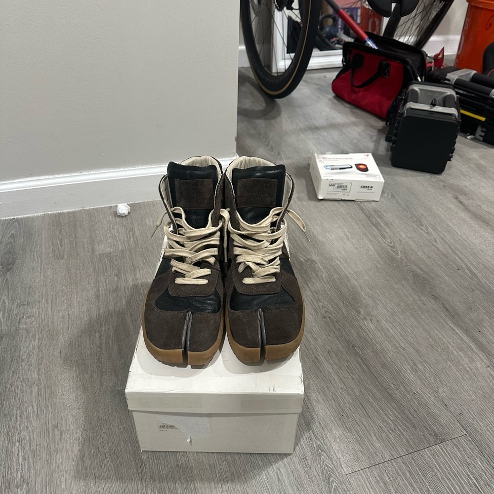 Maison Martin Margiela Tabi Gat High Black and Brown